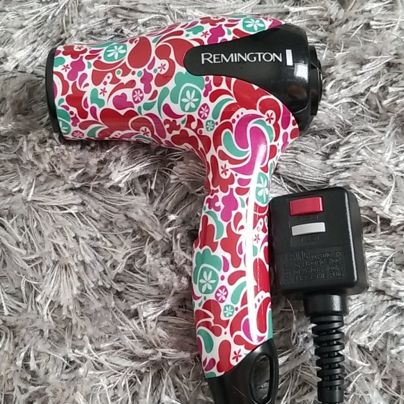 Remington Other - REMINGTON Mini Travel Blow Dryer
